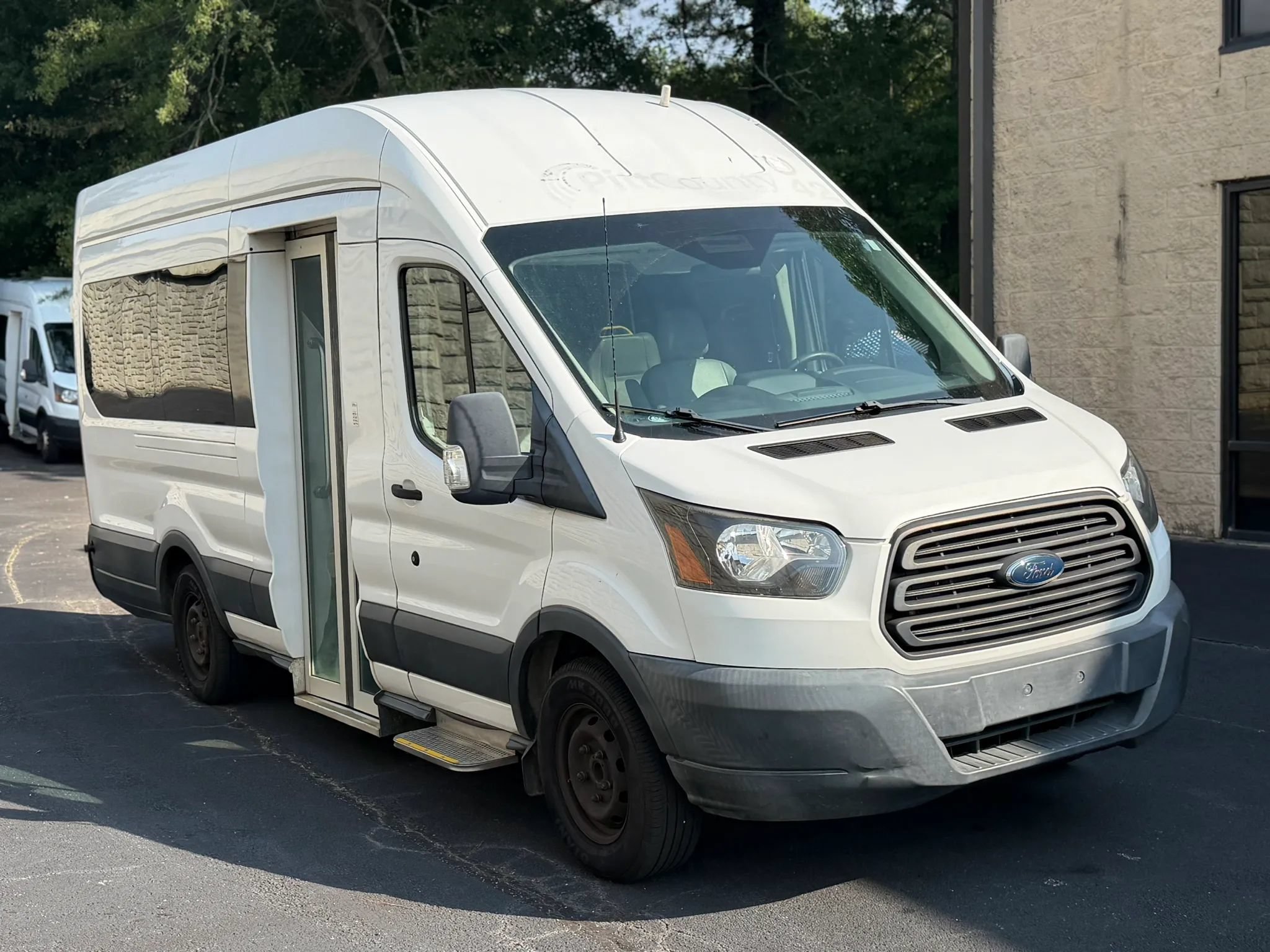 Used 2018 Ford Transit 350 148 High Roof Extended RWD image 3