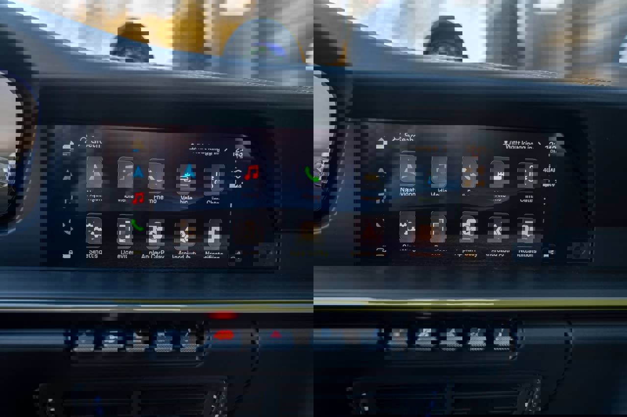 New 2026 Porsche 911 Carrera 4 GTS image 21