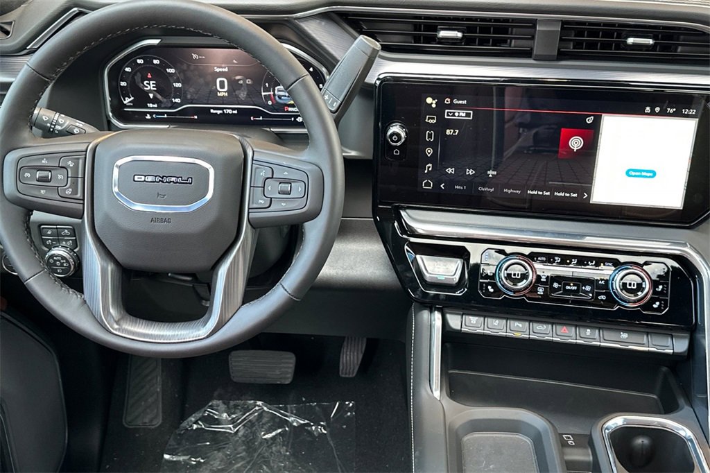 New 2025 GMC Sierra 3500 Denali Ultimate image 12