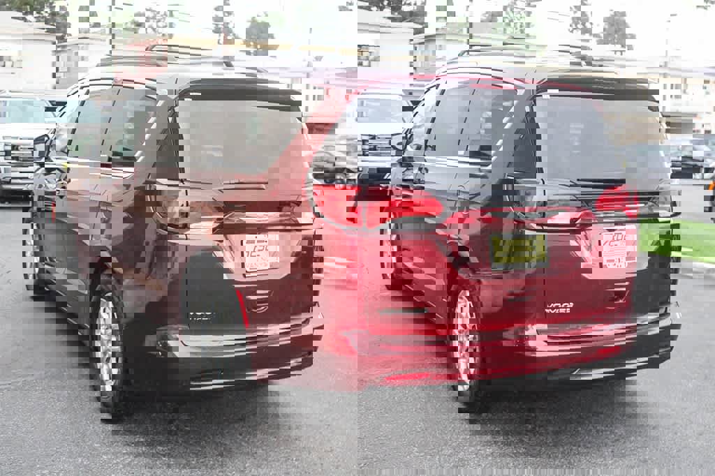 Used 2021 Chrysler Voyager Lxi image 7