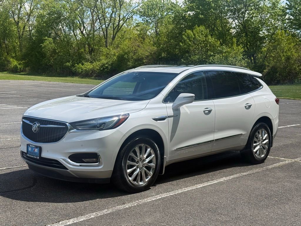 Used 2021 Buick Enclave Premium w/ Sun and Sites Package AWD/4WD image 2
