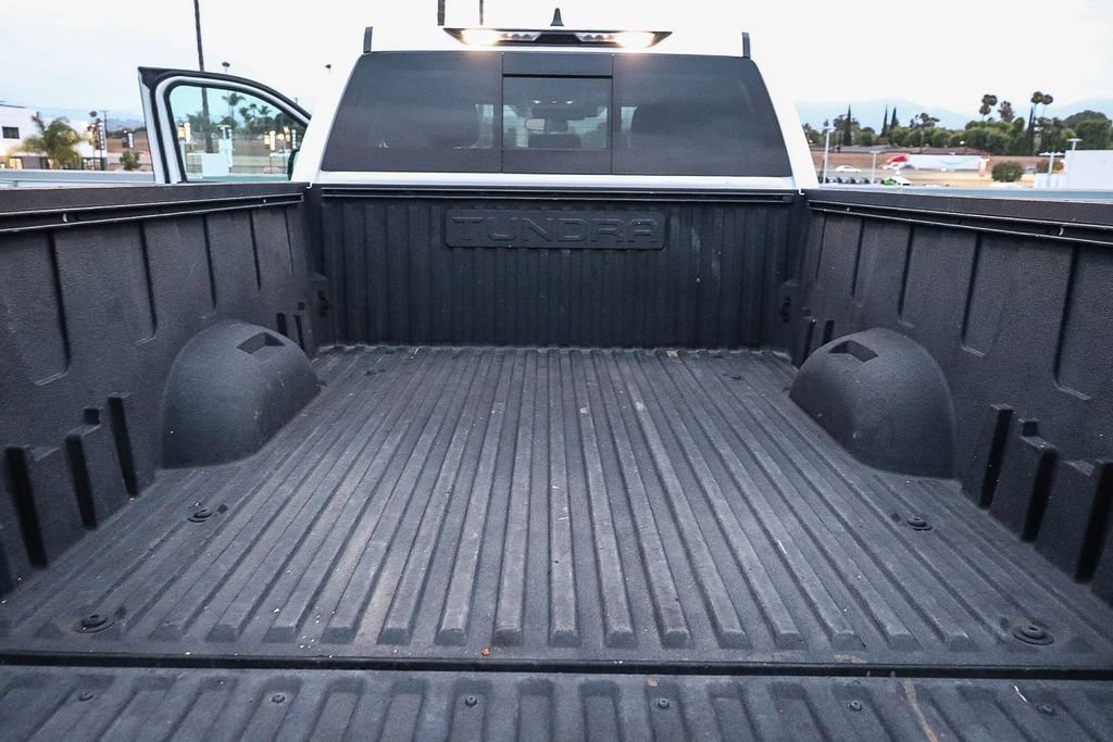 Used 2022 Toyota Tundra SR5 w/ SR5 Convenience Package RWD image 30