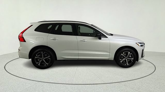 Used 2026 Volvo XC60 B5 Core AWD/4WD image 8
