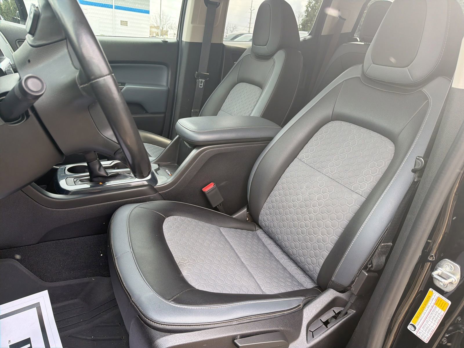 Used 2019 Chevrolet Colorado Z71 w/ Z71 Midnight Edition image 22