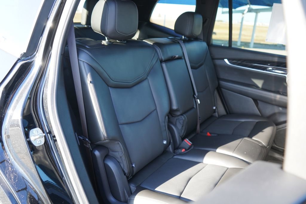 Used 2024 Cadillac XT6 Premium Luxury image 19