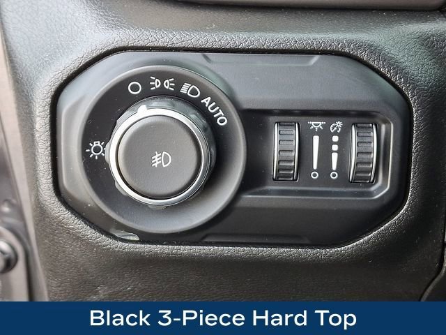 Used 2018 Jeep Wrangler Unlimited Sport S image 17