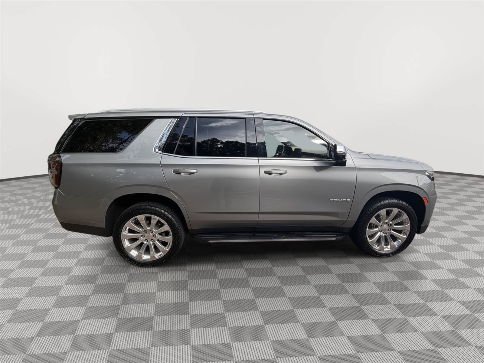 Used 2023 Chevrolet Tahoe Premier w/ Advanced Technology Package AWD/4WD image 9