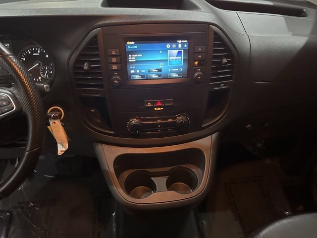 Used 2023 Mercedes-Benz Metris image 17