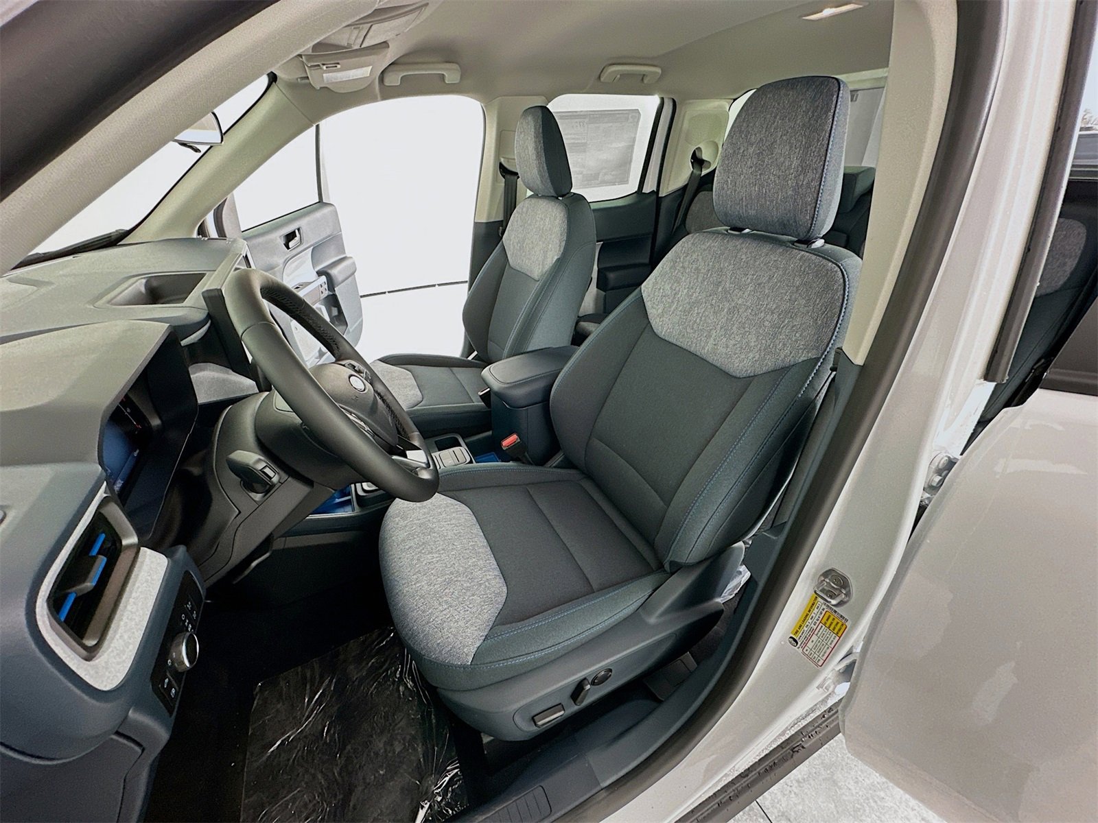 New 2025 Ford Maverick XLT w/ Equipment Group 301A image 26