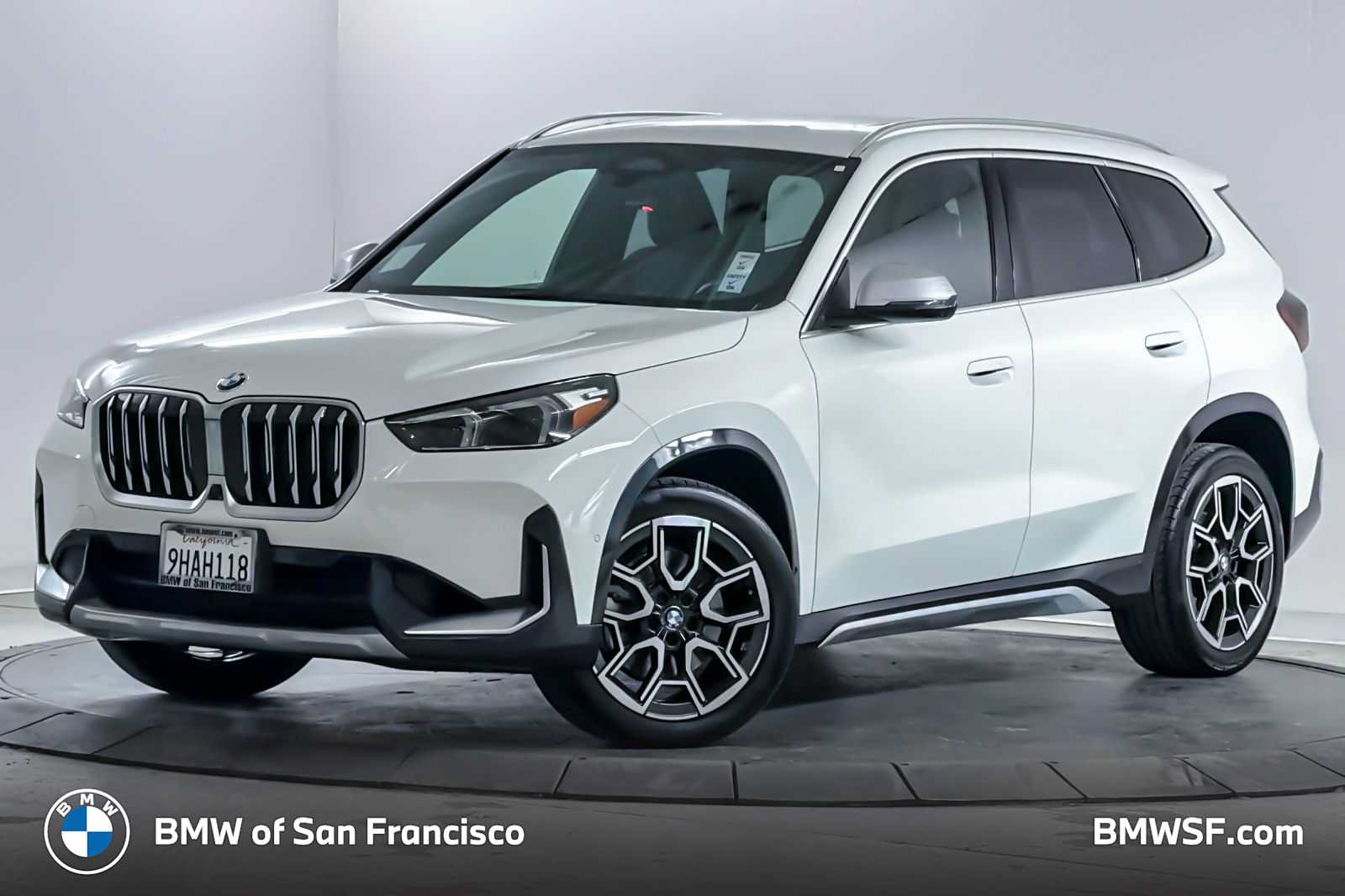 Used 2023 BMW X1 xDrive28i w/ Premium Package AWD/4WD image 1