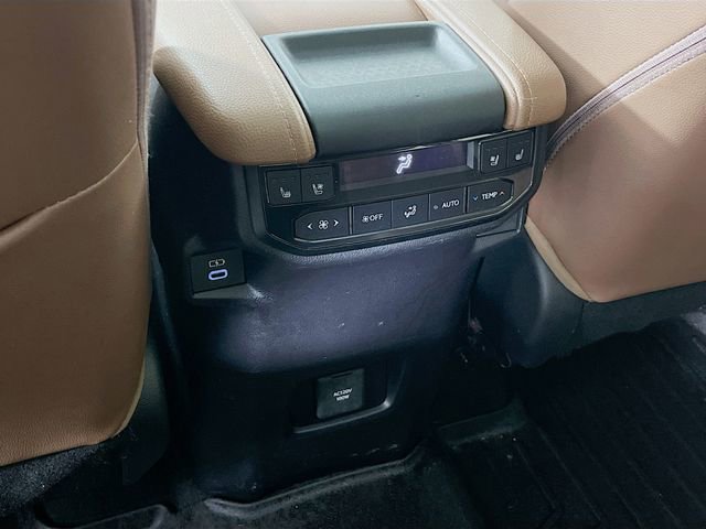 Used 2024 Toyota Grand Highlander Platinum image 26