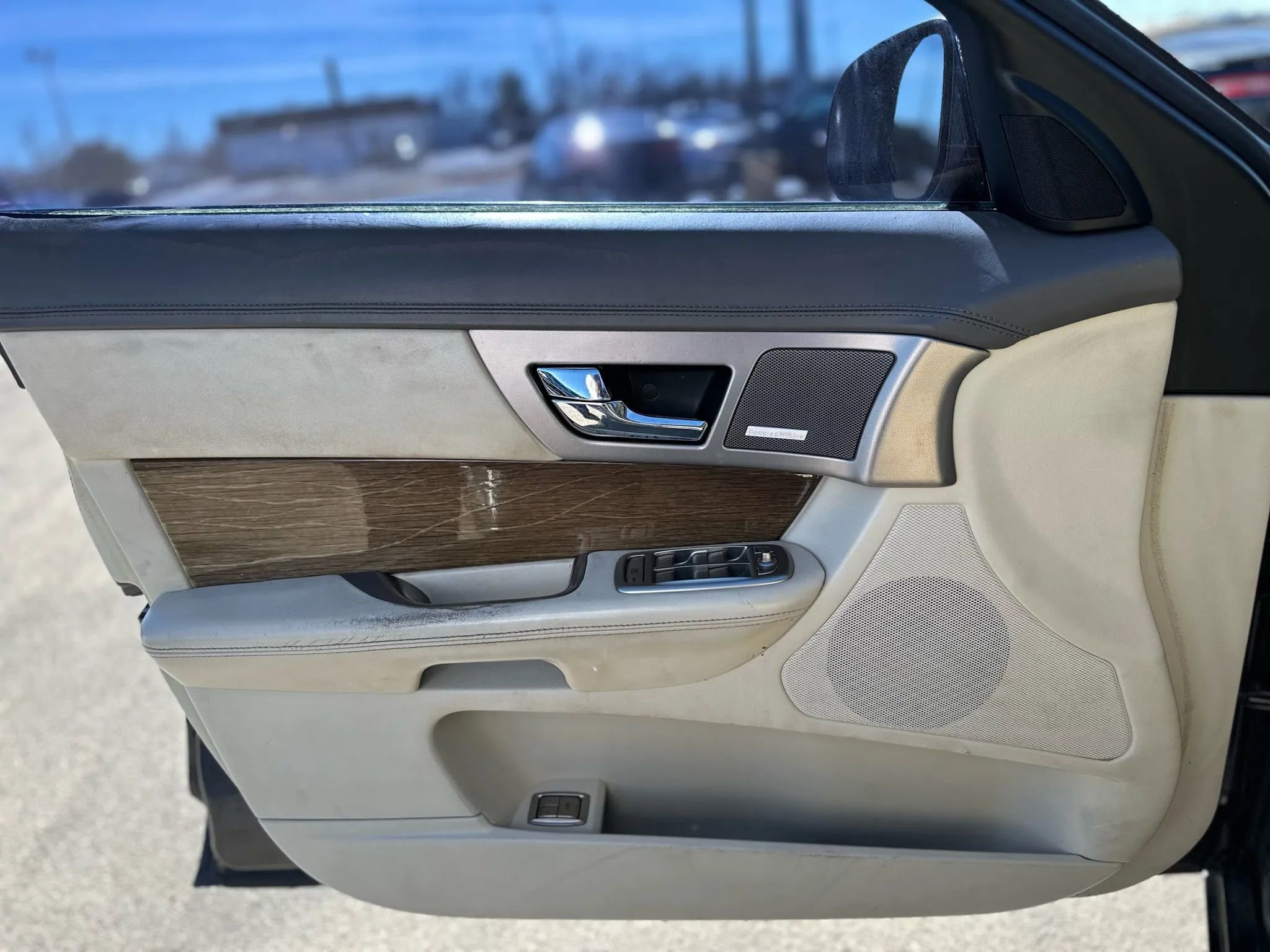 Used 2009 Jaguar XF Premium image 20