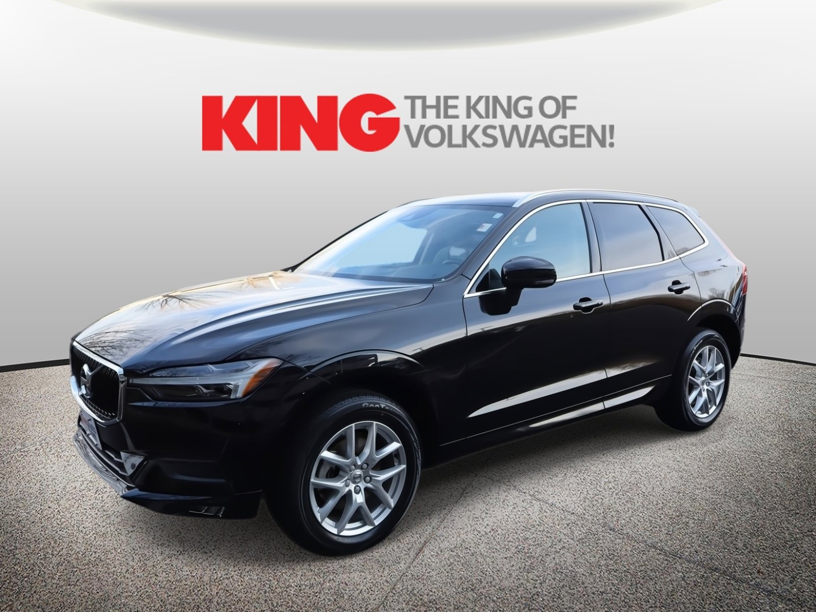 Used 2021 Volvo XC60 T5 Momentum w/ Premium Package image 7