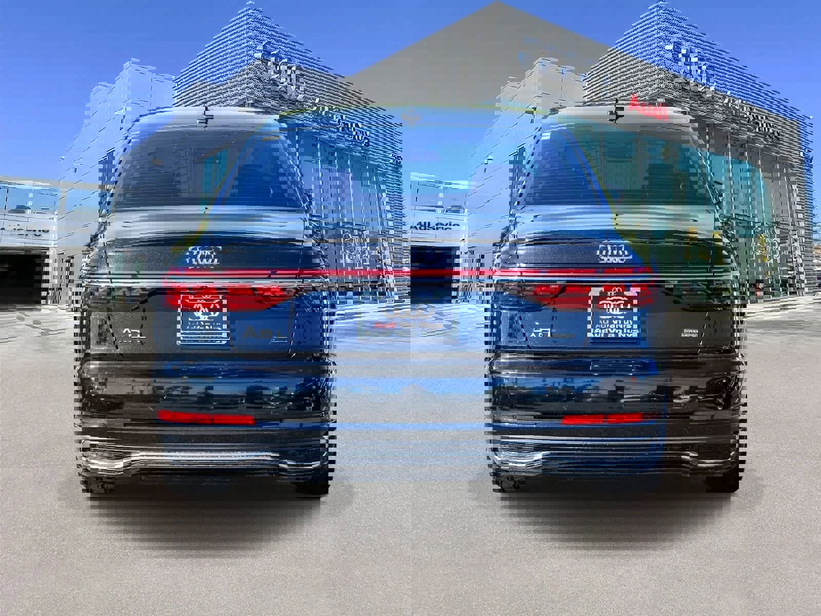 Used 2022 Audi A8 L 3.0T w/ Executive Package image 3