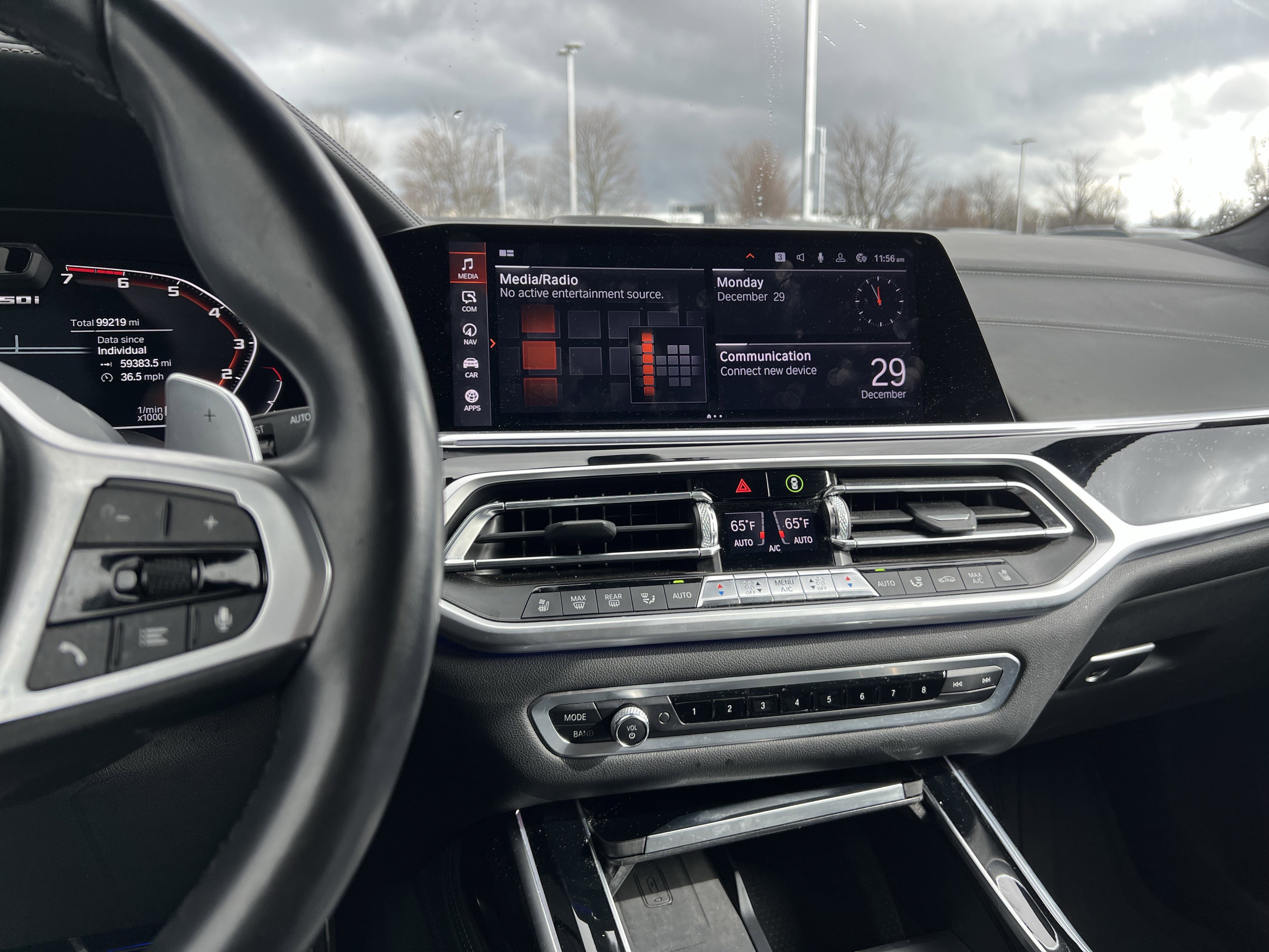 Used 2021 BMW X7 M50i w/ Dynamic Handling Package image 18