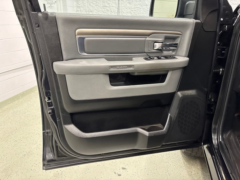 Used 2017 RAM 1500 Big Horn AWD/4WD image 16