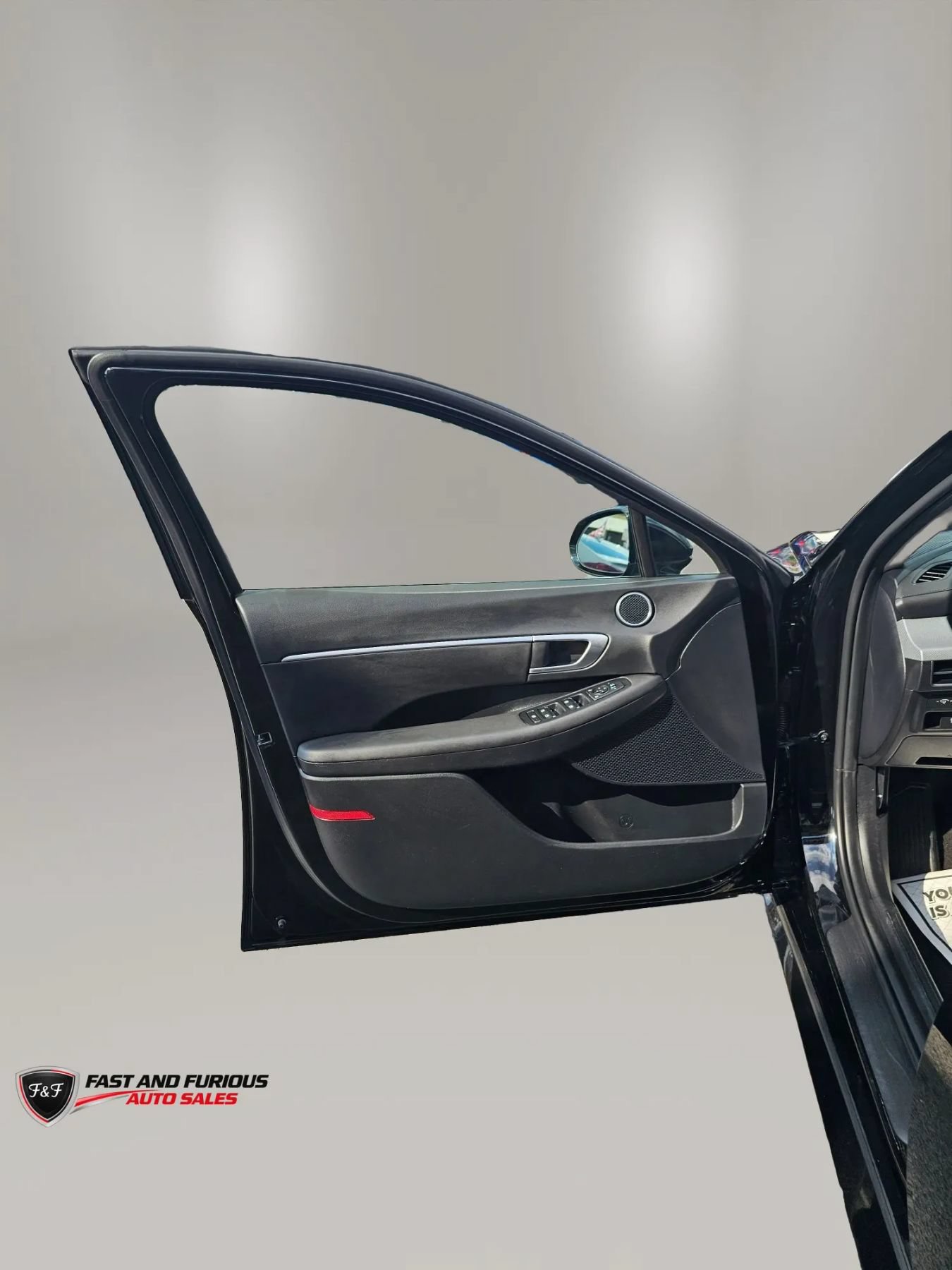 Used 2025 Hyundai Sonata SEL FWD image 14