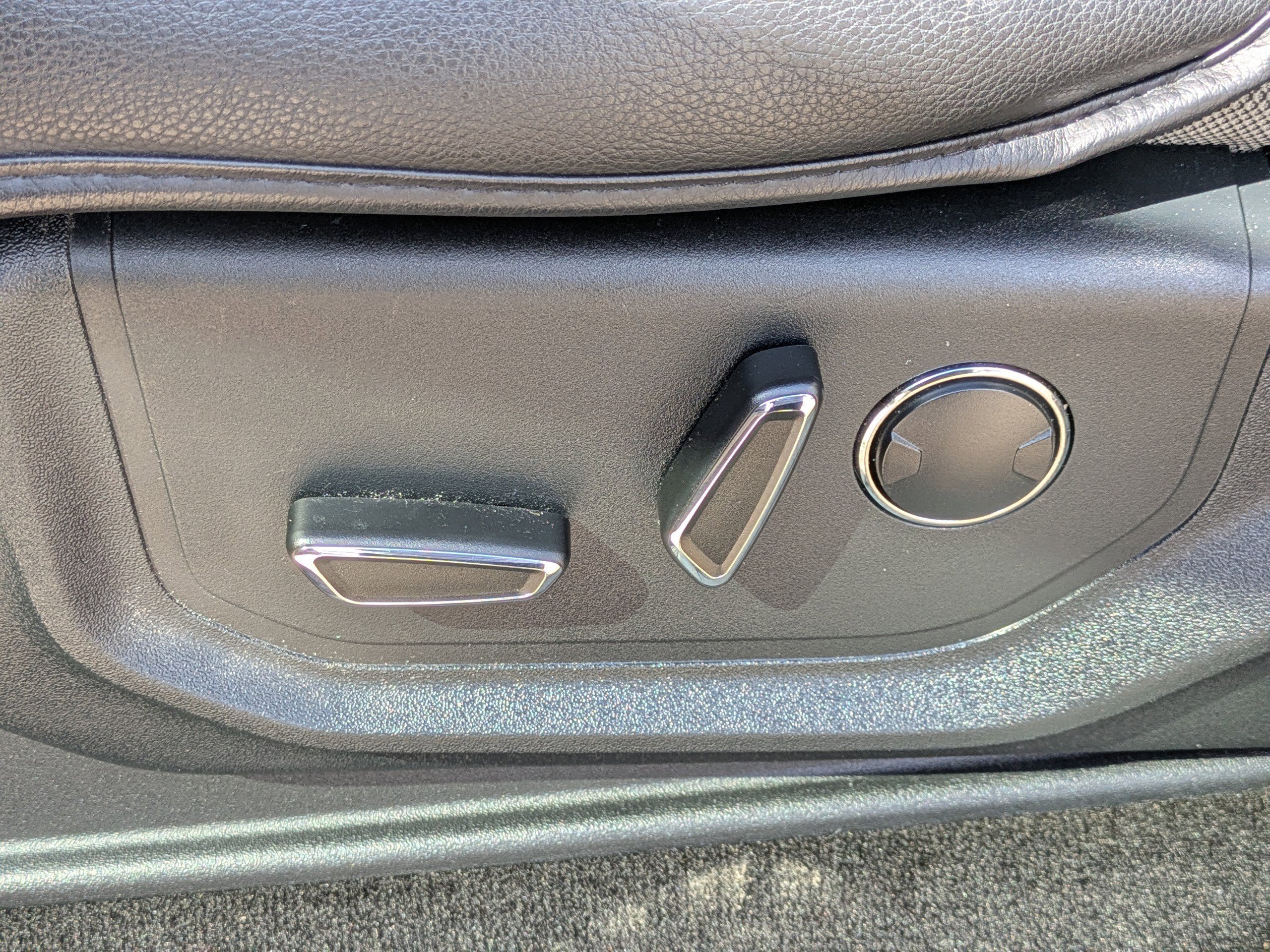 Used 2015 Ford F150 XLT w/ Equipment Group 302A Luxury image 19