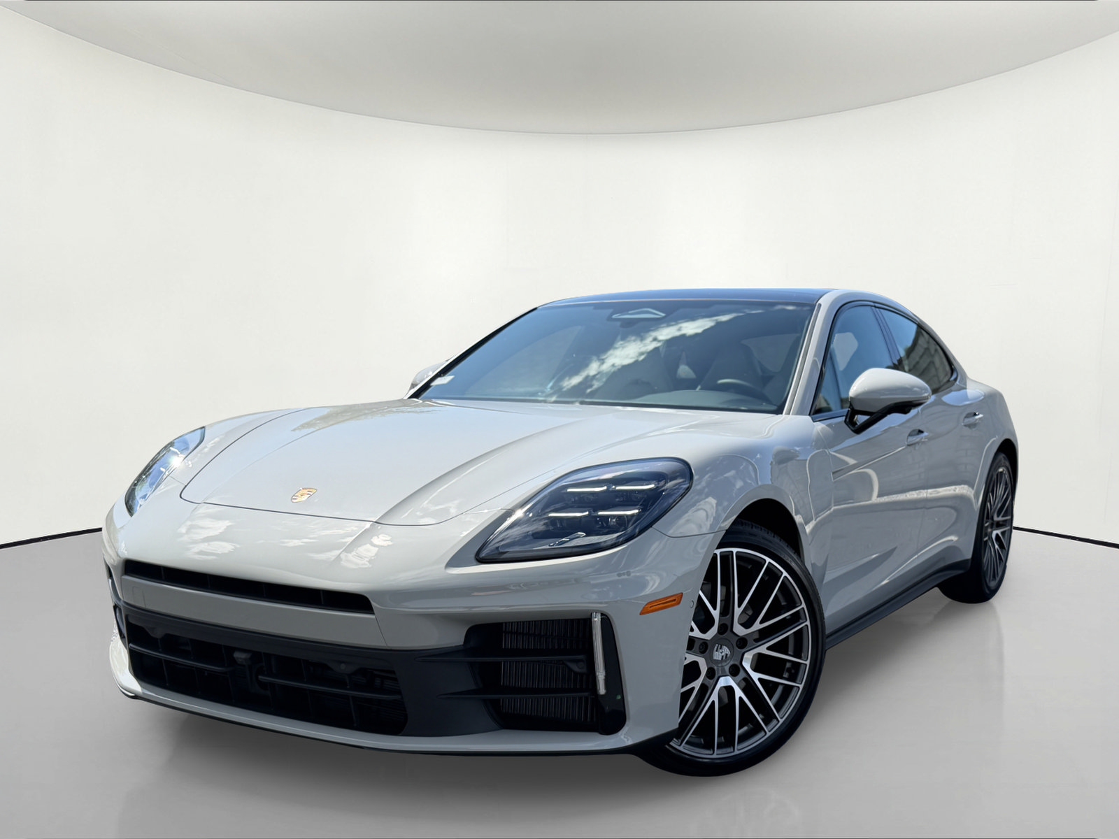 New 2026 Porsche Panamera RWD image 1
