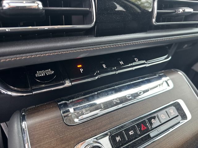 Used 2025 Lincoln Aviator Reserve w/ Equipment Group 201A image 36