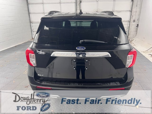 Used 2023 Ford Explorer XLT w/ Equipment Group 202A image 6