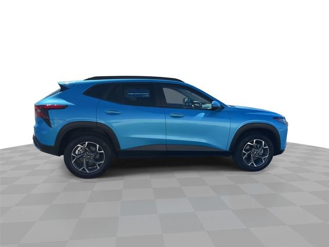 Certified 2025 Chevrolet Trax LT w/ Driver Confidence Package FWD image 9