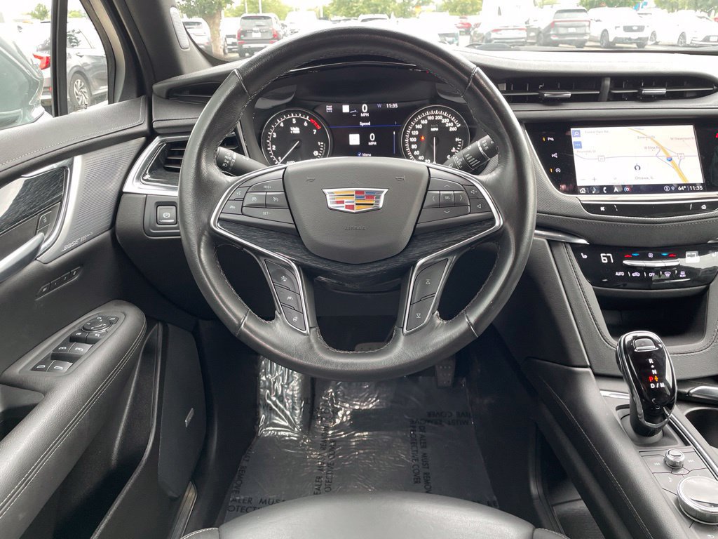 Used 2023 Cadillac XT5 Premium Luxury w/ Technology Package AWD/4WD image 13