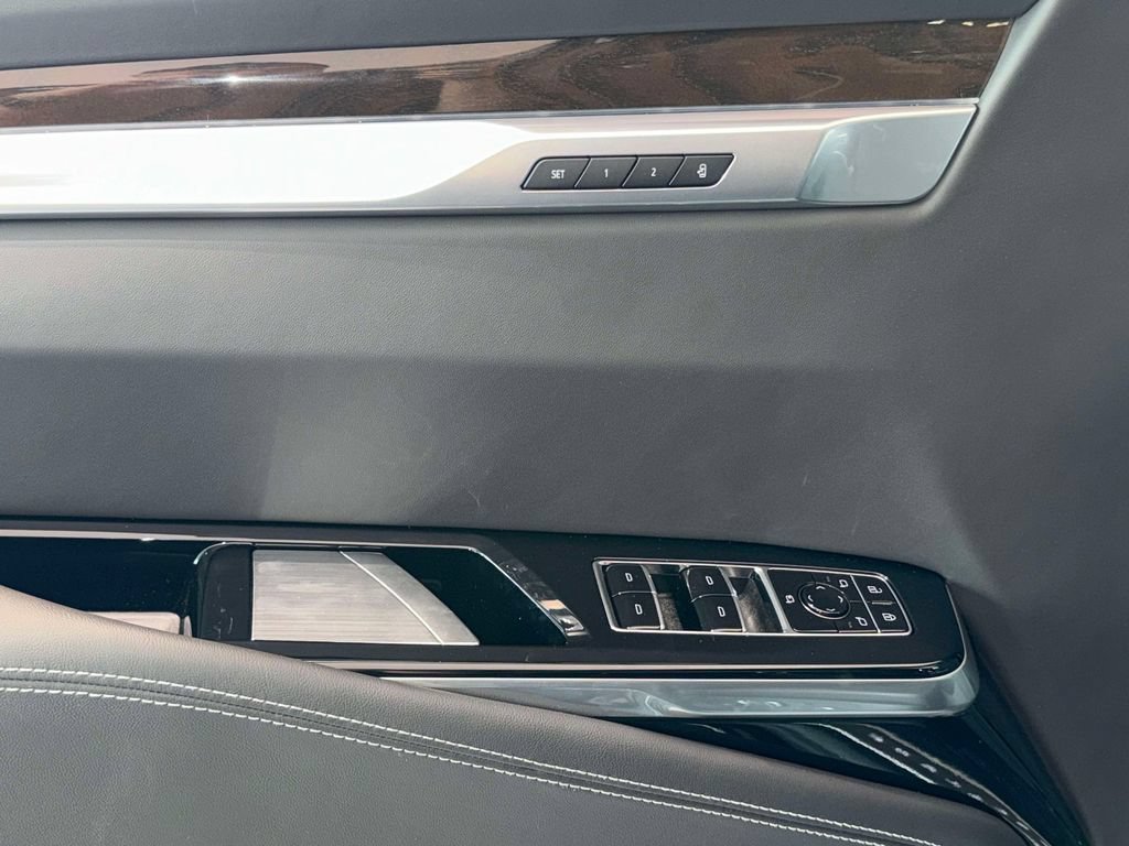 Used 2026 Cadillac Escalade Platinum Sport w/ LPO, ONYX Package AWD/4WD image 21
