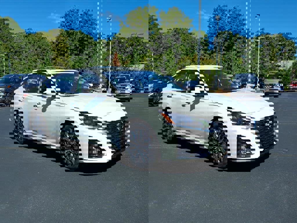 New 2025 Nissan Altima 2.5 SV w/ SV Premium Package image 1