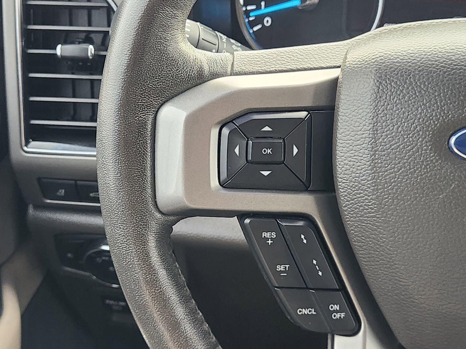 Used 2021 Ford Expedition XLT RWD image 28