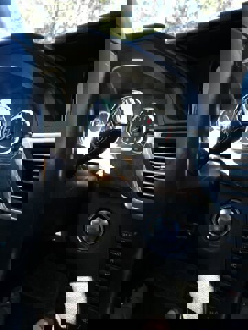 Used 2013 Mercedes-Benz E 350 4MATIC Wagon image 26