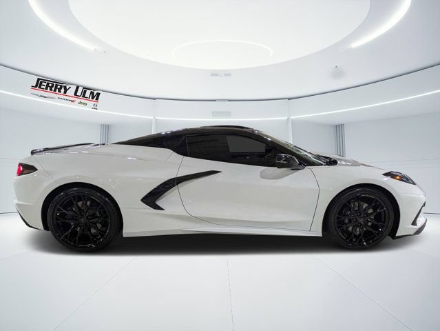 Used 2024 Chevrolet Corvette Stingray Premium Conv RWD image 3