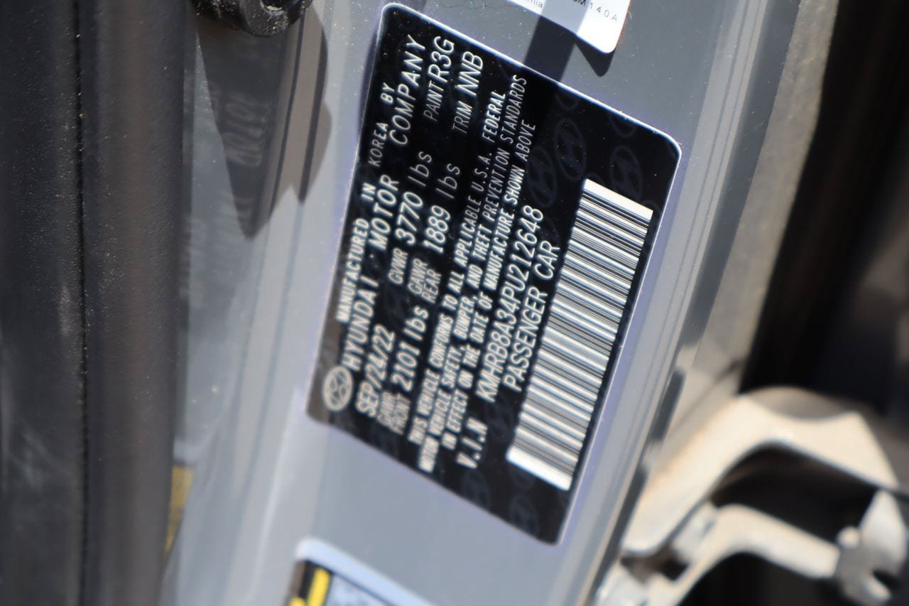 Used 2023 Hyundai Venue SE w/ Cargo Package FWD image 26