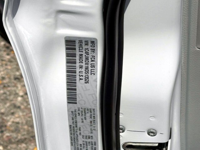 Certified 2022 Jeep Cherokee Limited AWD/4WD image 18