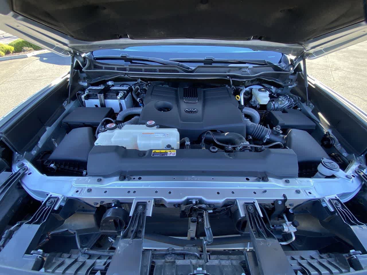 Used 2023 Toyota Tundra Platinum AWD/4WD image 25