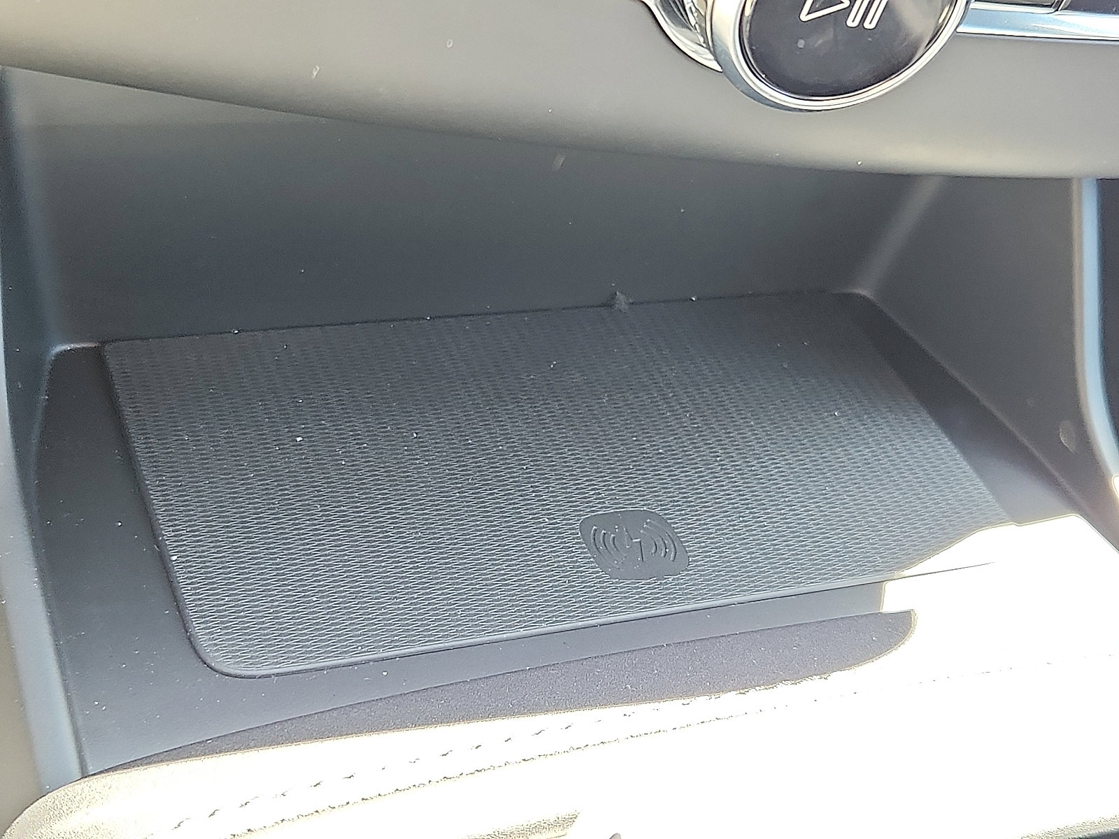 Used 2026 Volvo XC90 B5 Core w/ Protection Package image 25