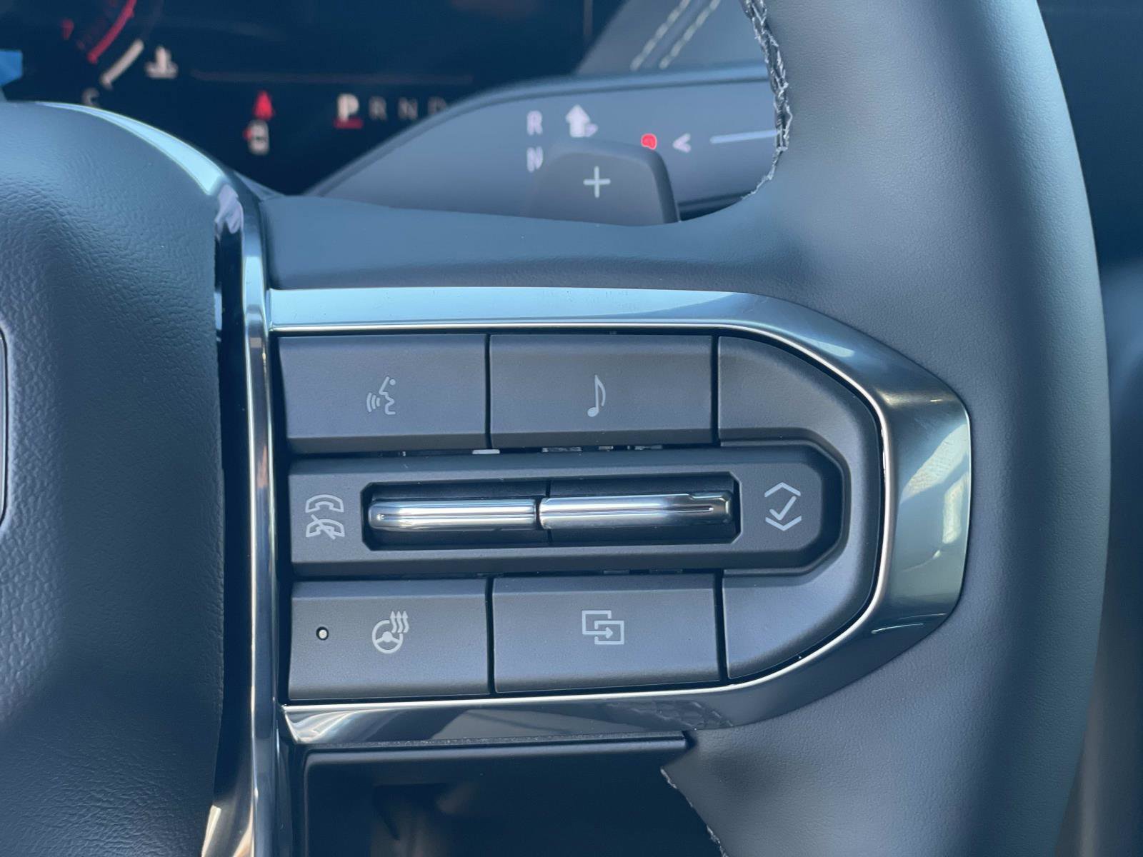 New 2026 GMC Yukon XL Elevation w/ Elevation Premium Package image 12