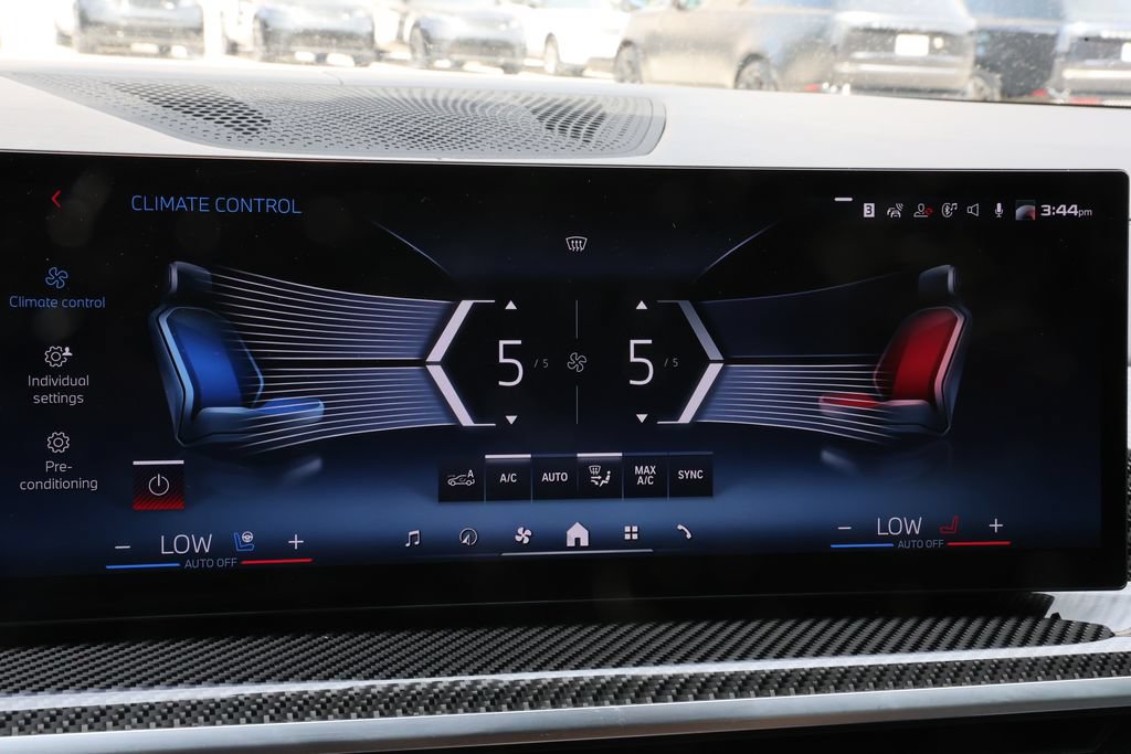 Used 2025 BMW X5 M60i AWD/4WD image 14