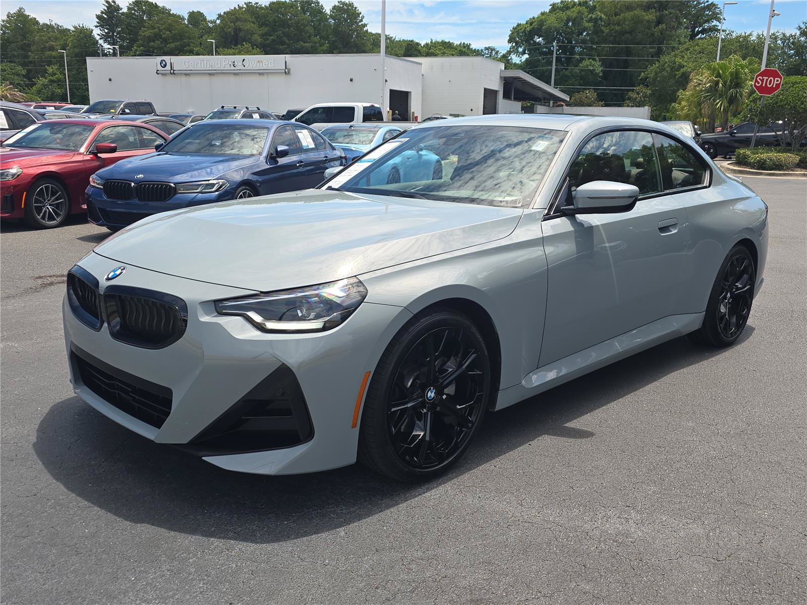 Used 2025 BMW 230i Coupe w/ M Sport Package RWD image 6