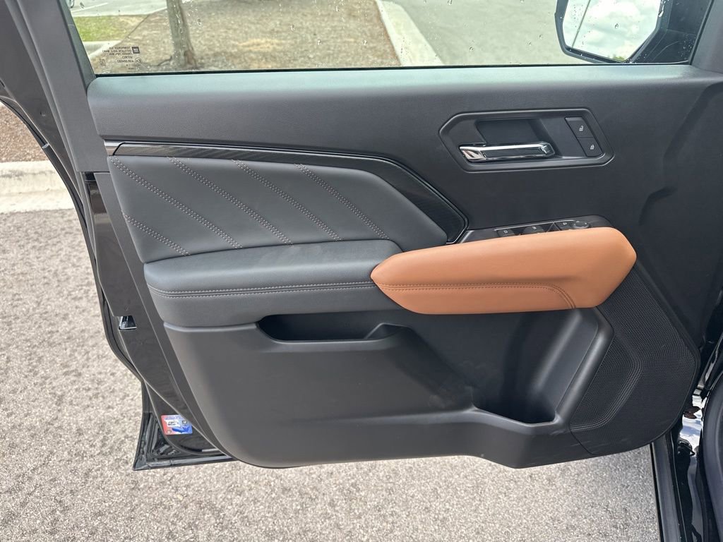 New 2026 GMC Canyon AT4 w/ Nightfall Essentials Package image 25