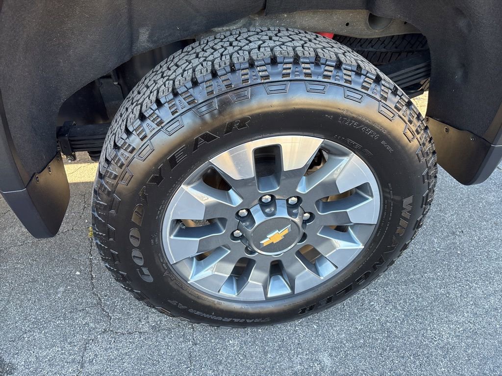 Used 2024 Chevrolet Silverado 2500 LT image 11