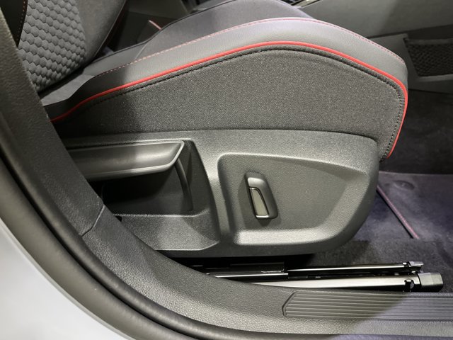 New 2026 Volkswagen GTI SE FWD image 37