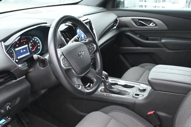 Used 2023 Chevrolet Traverse LT w/ Midnight/Sport Edition image 7