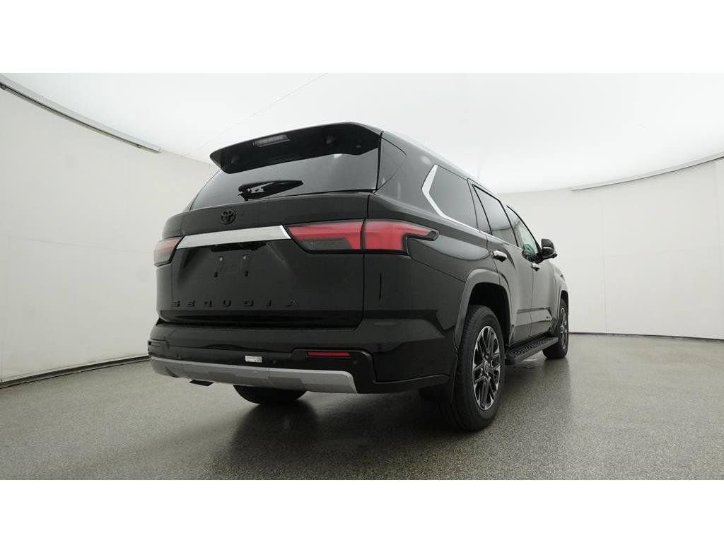 Used 2024 Toyota Sequoia Limited w/ Tow Technology Package AWD/4WD image 30