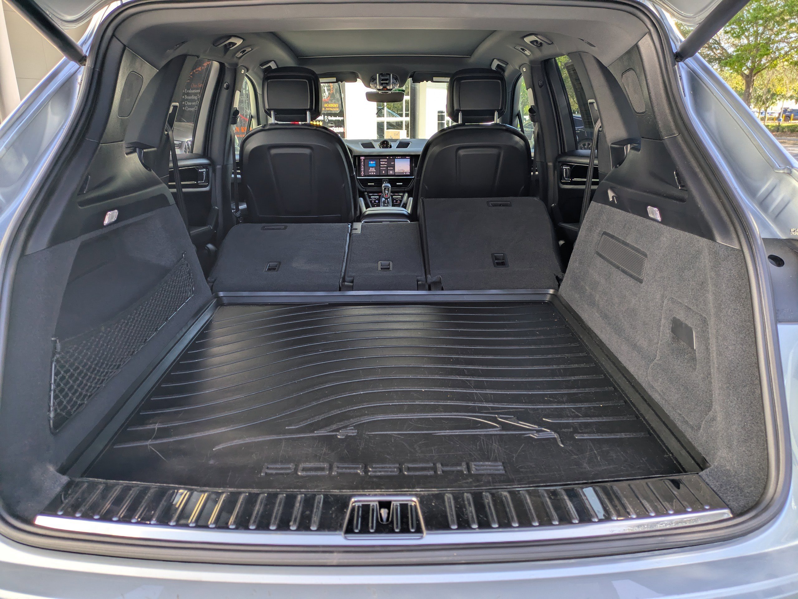 Used 2020 Porsche Cayenne image 13