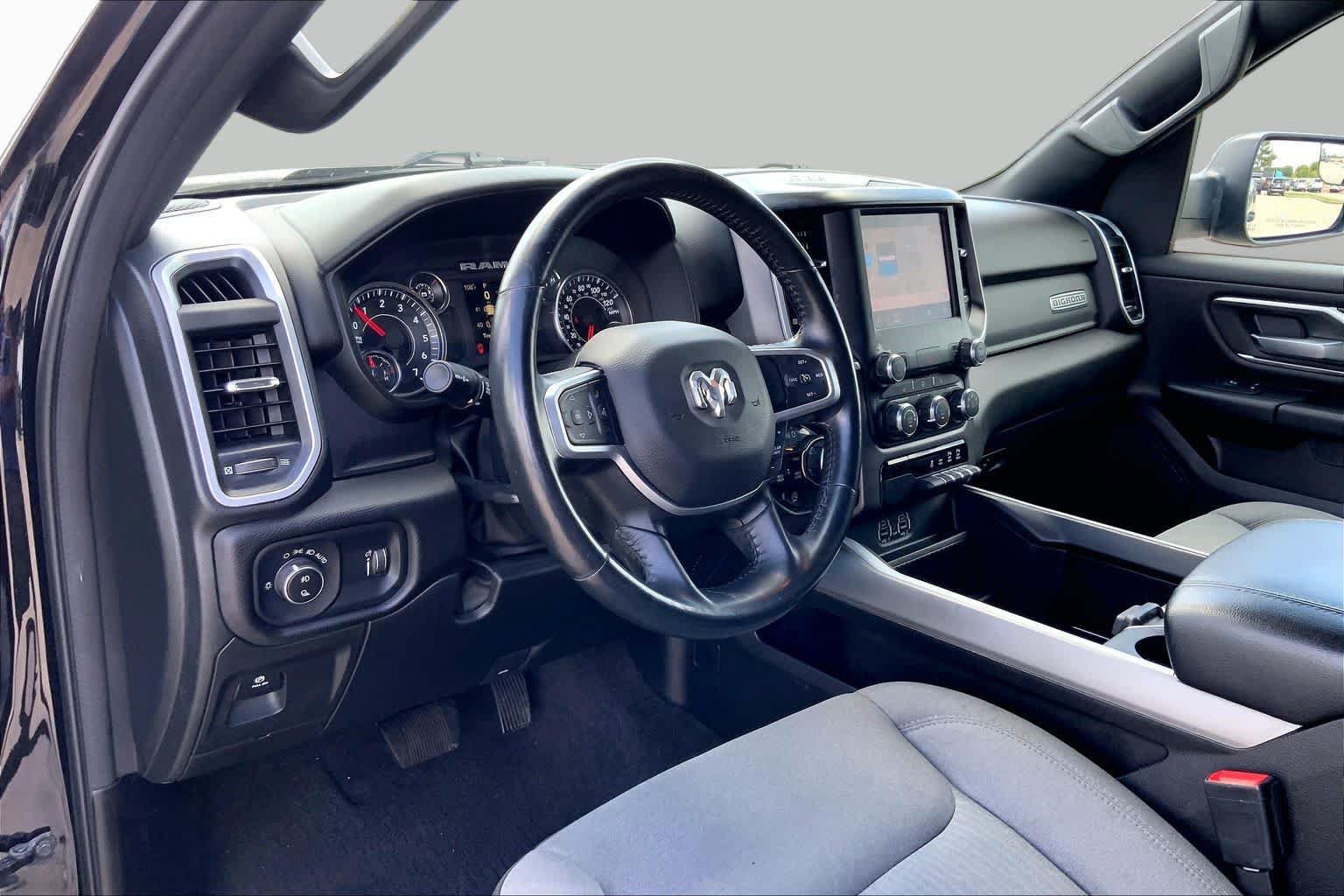 Used 2023 RAM 1500 Big Horn AWD/4WD image 33