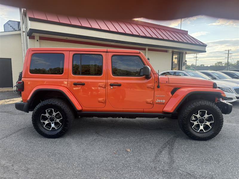 Used 2019 Jeep Wrangler Unlimited Sahara w/ Dual Top Group AWD/4WD image 4