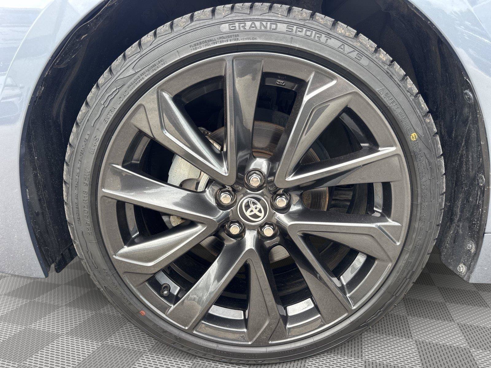Used 2023 Toyota Corolla SE w/ SE Premium Package FWD image 26