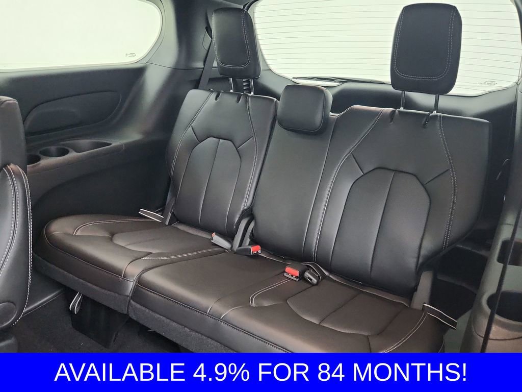 New 2026 Chrysler Pacifica Select image 31