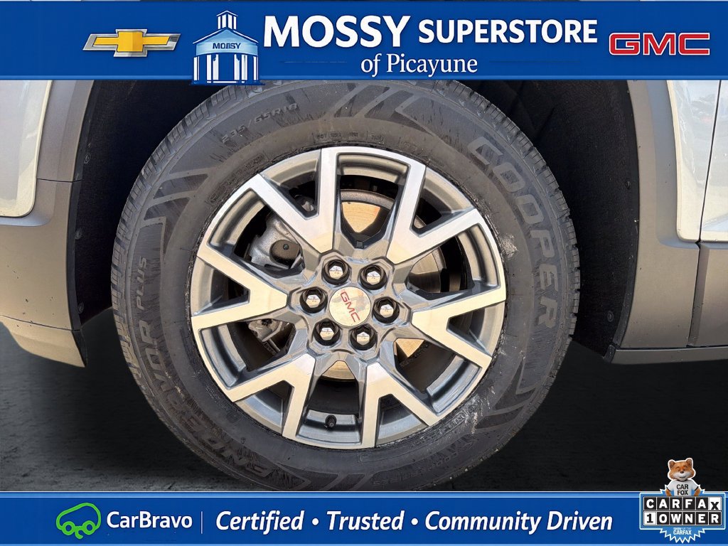 Certified 2023 GMC Acadia SLT w/ LPO, Floor Liner Package FWD image 15